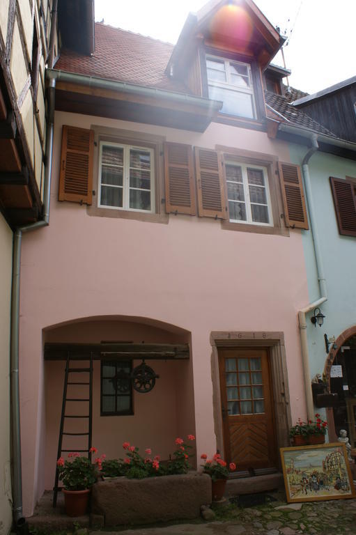 Gites Les Bains Рикевир Экстерьер фото